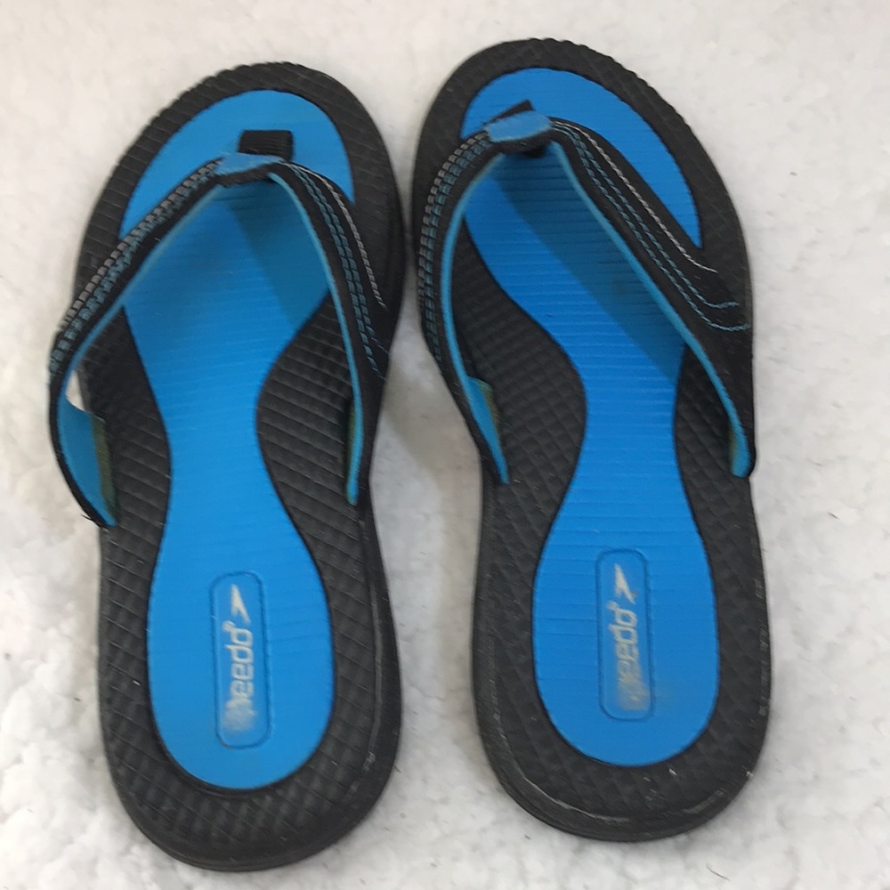 Speedo Sandals, Size 7 - Picture 4 of 9